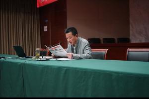 房總集團(tuán)開展“學(xué)習(xí)十九大，邁步新征程”主題黨日活動(dòng)