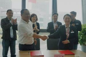 房總集團成為市本級首個享受市發(fā)改委 “一窗服務”企業(yè)