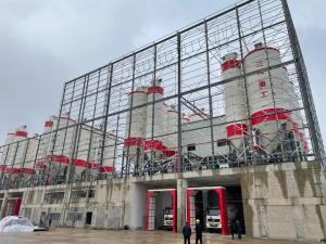 今天，PC構(gòu)件配套混凝土攪拌站首次出料